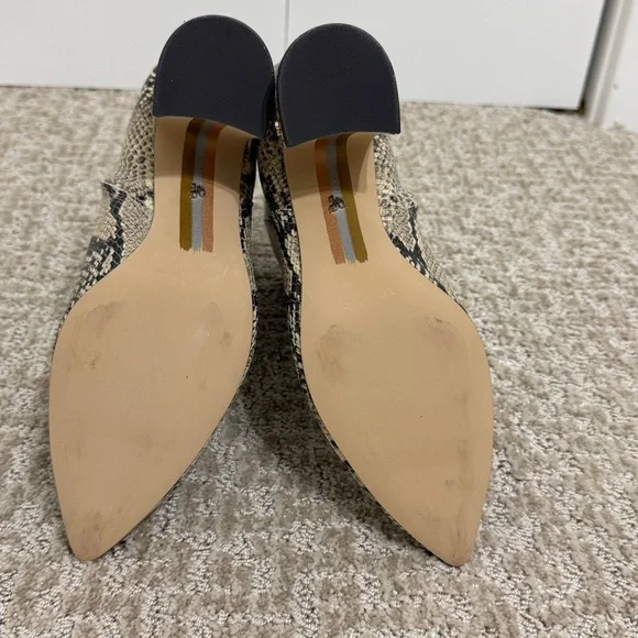 Sam Edelman Snakeskin Block Heel Ankle Boots 9.5 Pointed Toe Chic Fall - Picture 8 of 10